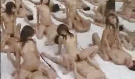 La coquine Yui Oba vidéo x gratuit streaming aime l'homme lécher et sucer ses seins